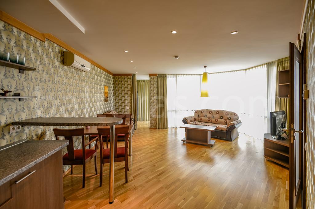 Elija Apartments パランガ エクステリア 写真